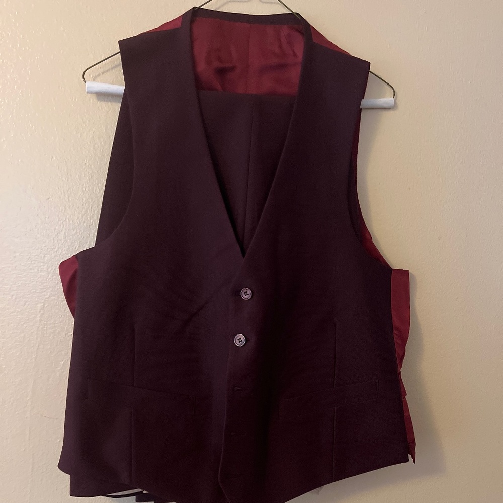 Men’s Burgundy Suit